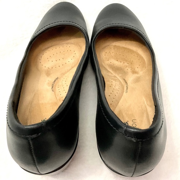 Clarks Black Ultimate Collection Emily Ruby Block-Heel Comfort Pumps size 9M - Picture 11 of 12
